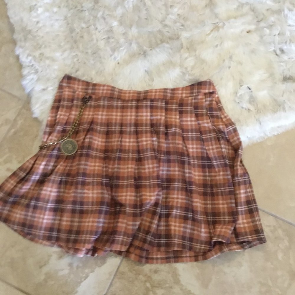 Dangerfield looking glass plaid skirt size 20 AU New rabbit chain